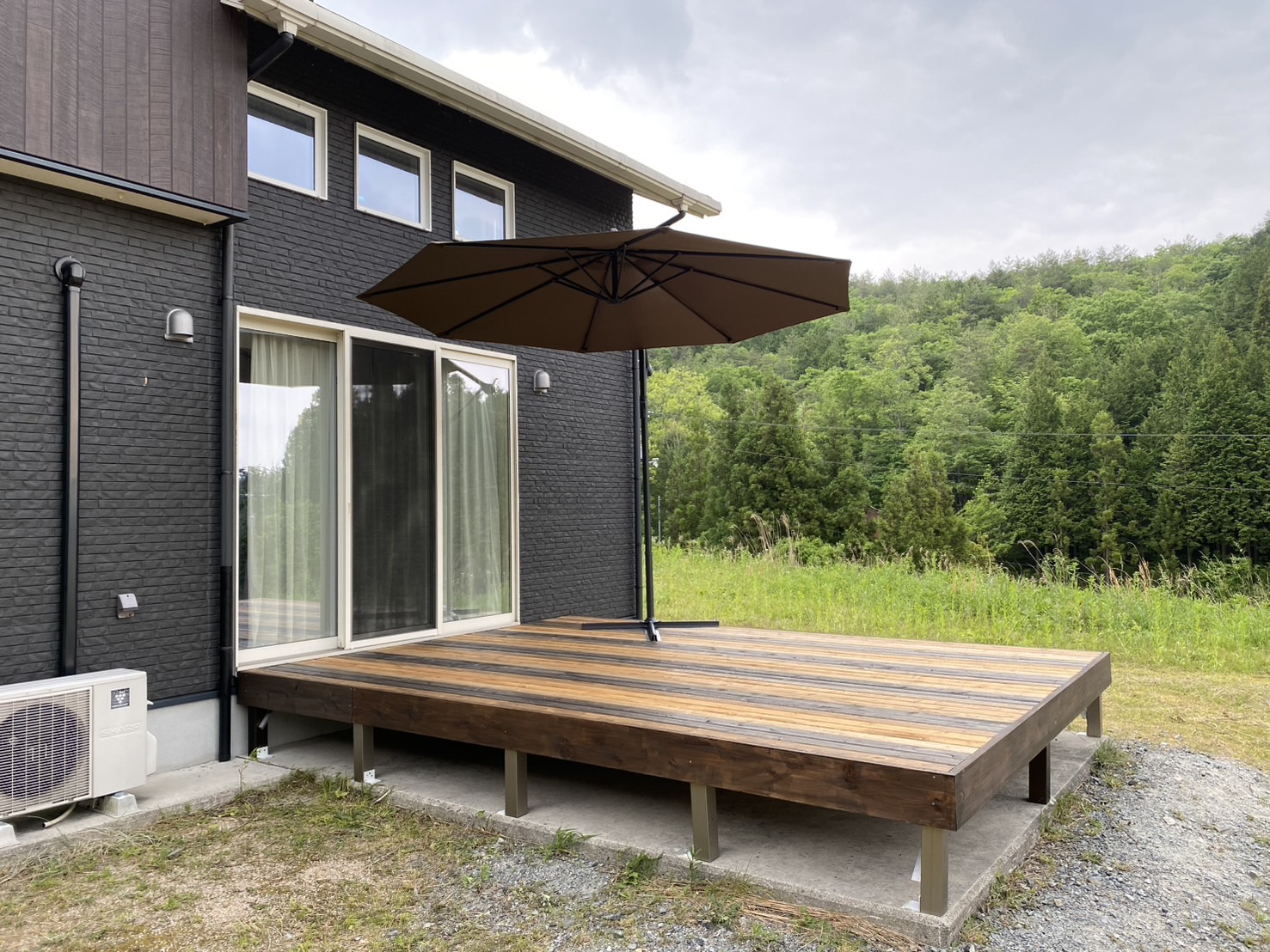 施工後 パラソル設置